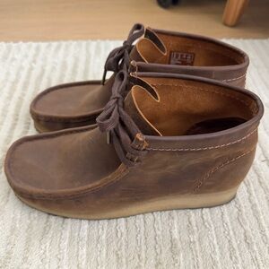 Clarks Men's Beeswax Brown Leather Wallabee Chukka Ankle Boots Size 9
